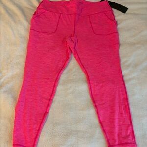 Torrid Vibrant Pink Women’s Active Leggings Size 3 NWT